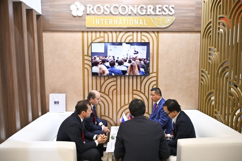 На ВЭФ–2025 была организована Зона делового общения Roscongress International
